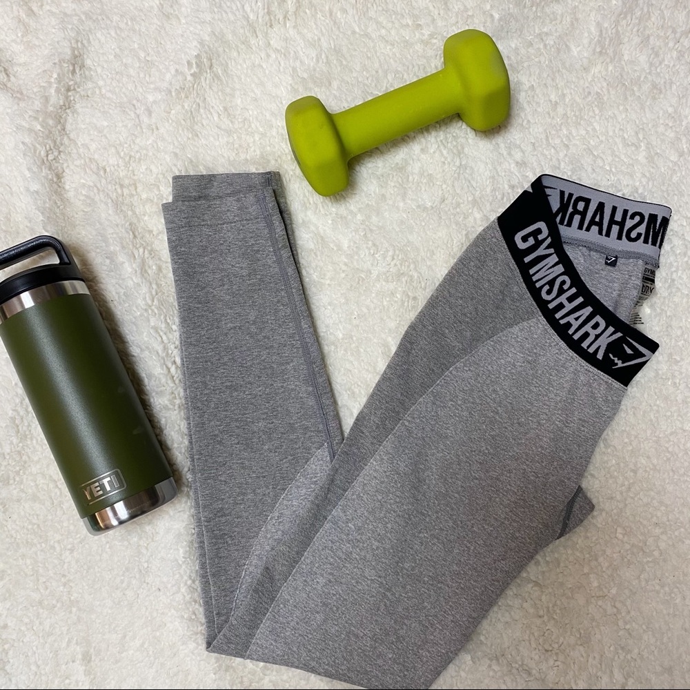 SOLD ✨LIKE NEW✨Gymshark Leggings Gray Small